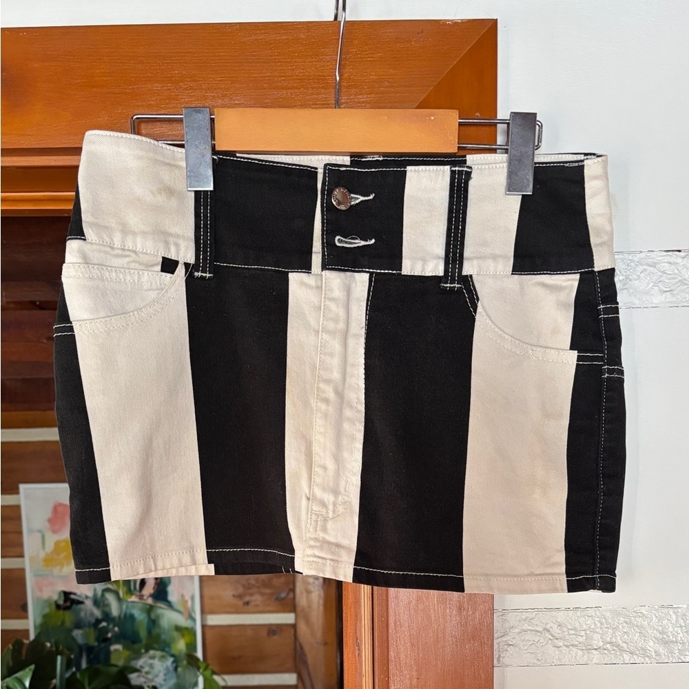 Size Small - Cheap Monday Y2K Patchwork Denim Mini Skirt Black White Low Rise - Picture 3 of 7